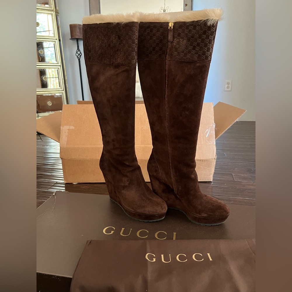 “Brand New” Gucci Courtney Microguccissima Suede Brown/Cocoa Fur Boots size 39/9